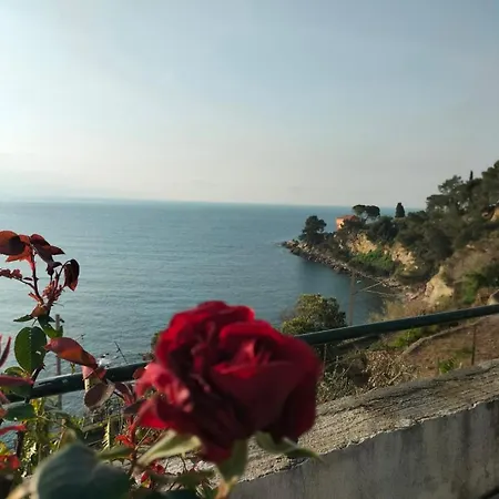 Appartamento Un Mare Di Fiori Ventimiglia Exterior photo
