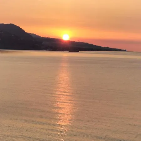 Appartamento Un Mare Di Fiori Ventimiglia Exterior photo